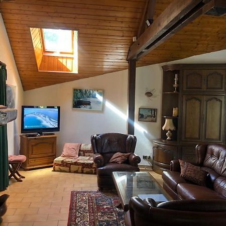 Maison/Gite Familial Dans Le Jura A 200M Du Lac Avec Piscine Privee Marigny  Eksteriør billede