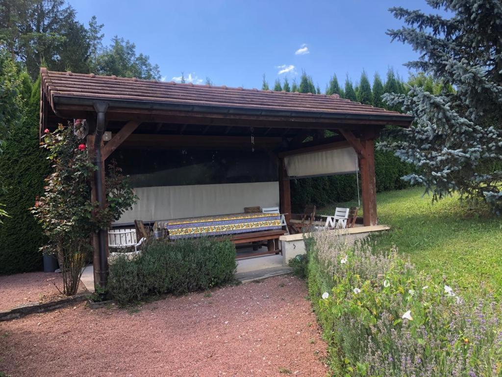 Maison/Gite Familial Dans Le Jura A 200M Du Lac Avec Piscine Privee Marigny  Eksteriør billede