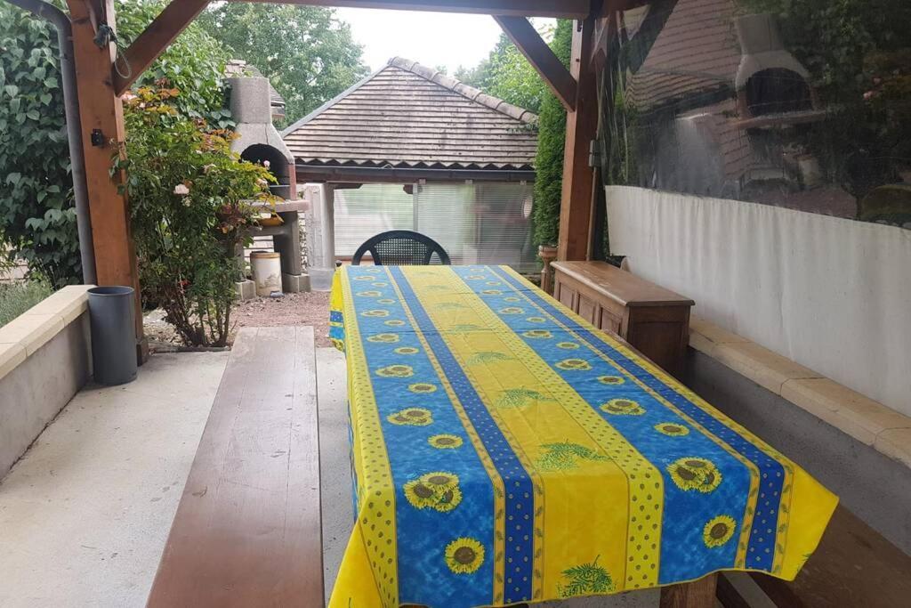 Maison/Gite Familial Dans Le Jura A 200M Du Lac Avec Piscine Privee Marigny  Eksteriør billede